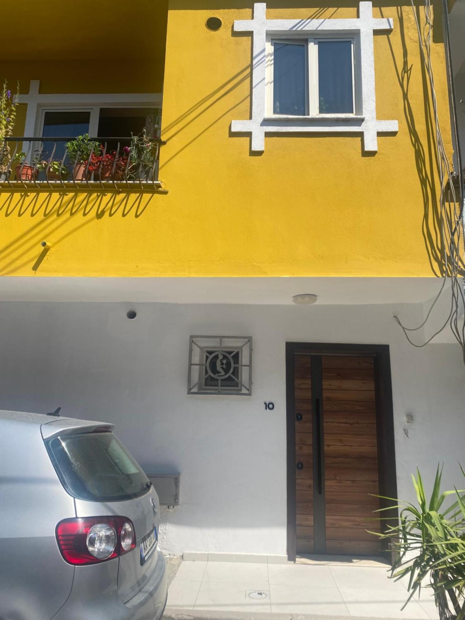 Apartment Cozy Centrally Located For Two 2, 10 Min Walk From Center *